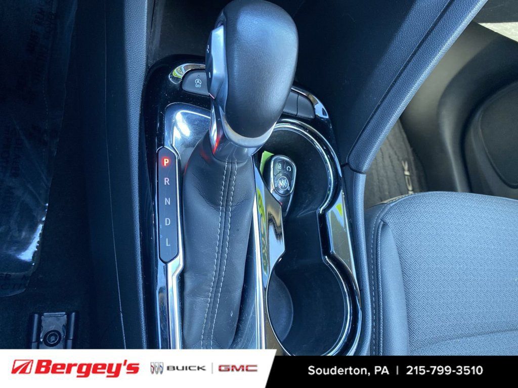 Used 2023 Buick Encore GX Preferred w/ Cold Weather Comfort Package AWD/4WD image 19