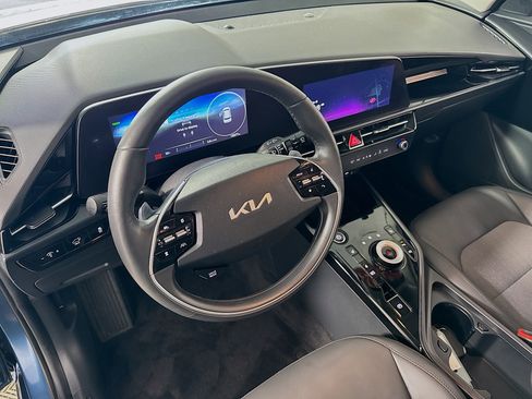 Used 2024 Kia Niro Wind w/ Wind Preserve Package image 12