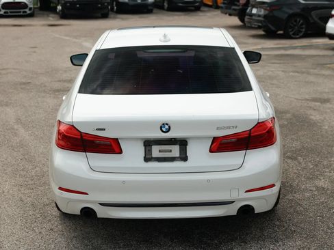 Used 2018 BMW 530i xDrive AWD/4WD image 5