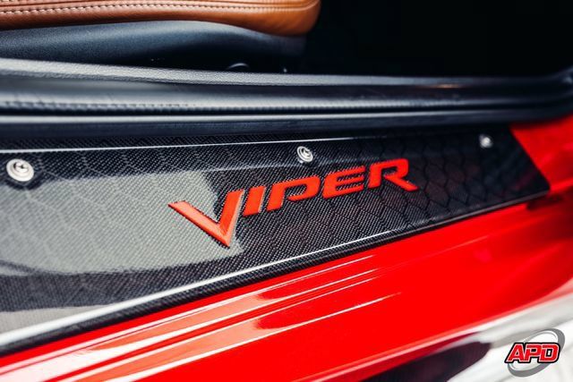 Used 2013 SRT Viper GTS w/ GTS Laguna Interior Pkg RWD image 93