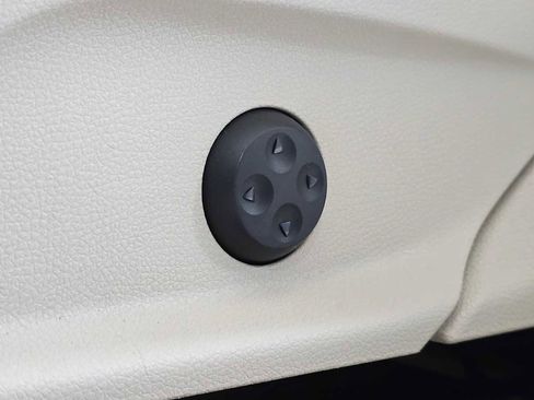 Certified 2020 Mercedes-Benz GLC 300 image 25