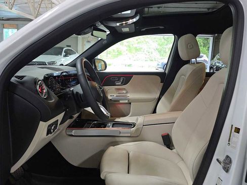 Certified 2026 Mercedes-Benz GLB 250 4MATIC image 21