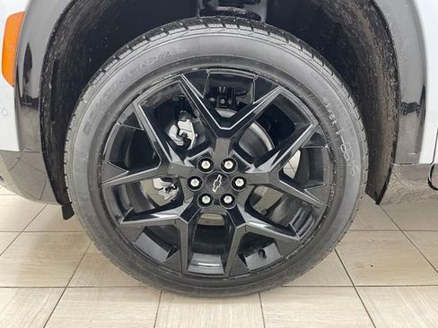 New 2026 Chevrolet Traverse RS w/ LPO, Floor Liner Package image 8