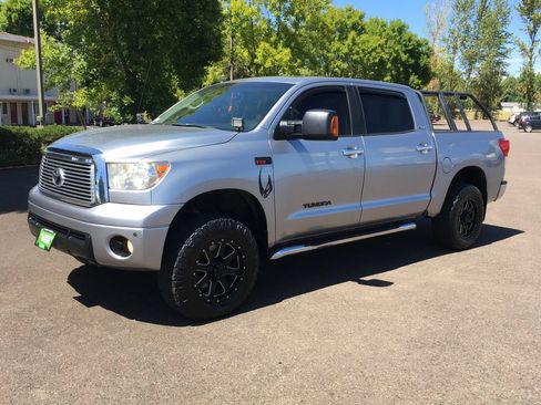 Used 2010 Toyota Tundra Limited AWD/4WD image 13