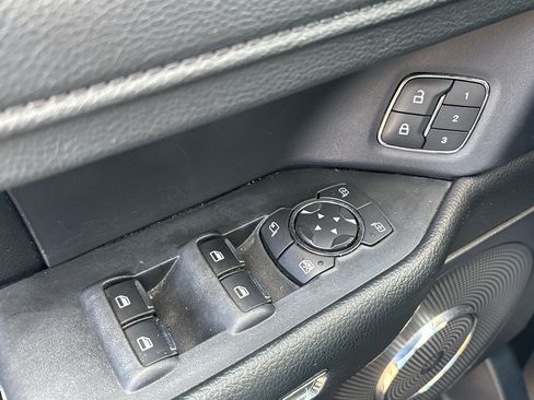 Used 2020 Ford Expedition Max XLT w/ Equipment Group 202A RWD image 29