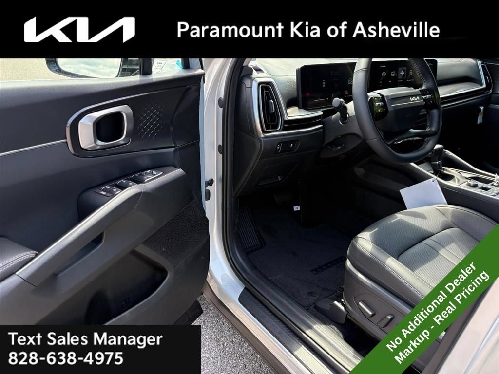 New 2026 Kia Sorento S FWD image 18