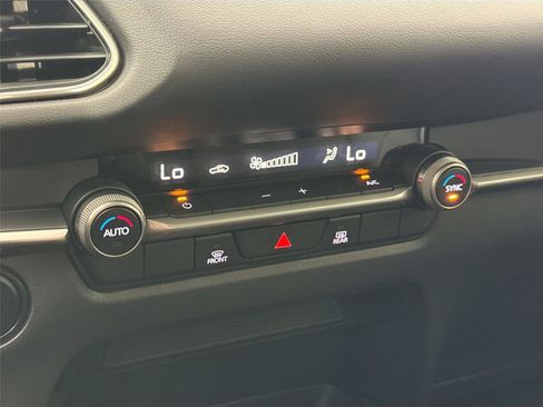 Certified 2023 MAZDA CX-30 AWD 2.5 S w/ Select Package image 23