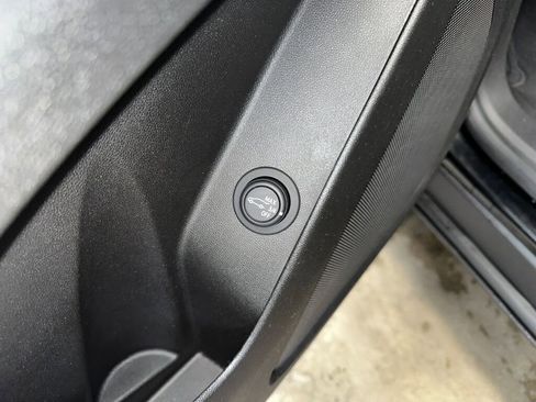 Certified 2024 Chevrolet Equinox LT image 6