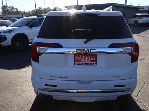 Used 2021 GMC Acadia Denali image 4