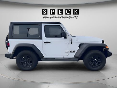 Used 2023 Jeep Wrangler Sport AWD/4WD image 10