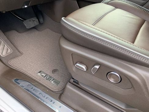 New 2026 GMC Sierra 2500 Denali w/ Technology Package image 15