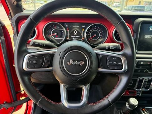 Used 2020 Jeep Gladiator Rubicon AWD/4WD image 13