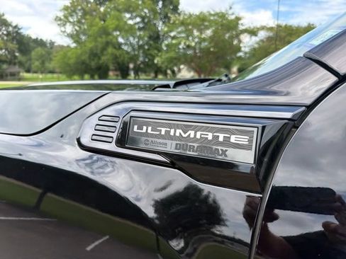 Used 2024 GMC Sierra 2500 Denali Ultimate AWD/4WD image 5