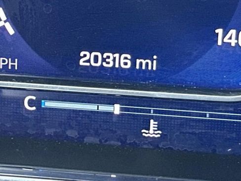 Used 2024 Chevrolet Silverado 1500 LT image 24