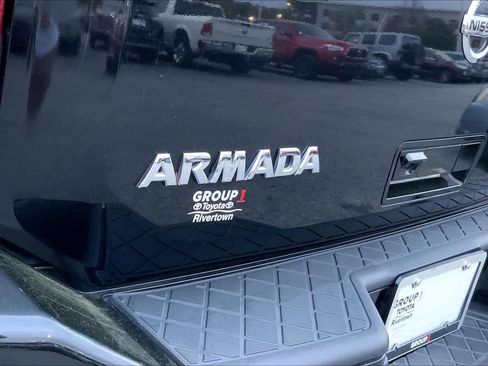 Used 2014 Nissan Armada Platinum w/ Platinum Reserve Package image 29