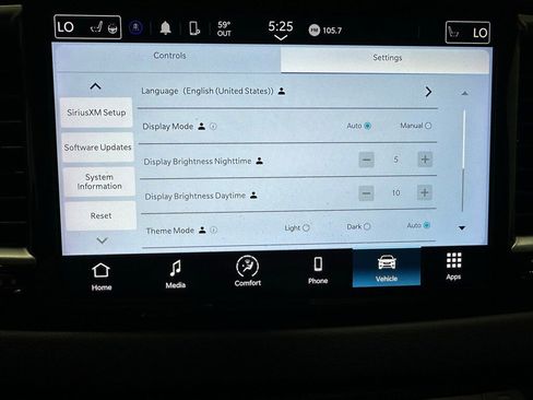 Used 2023 Chrysler Pacifica Touring-L image 34