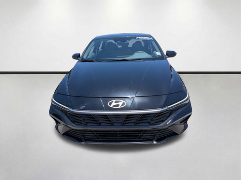 Used 2024 Hyundai Elantra SEL FWD image 10