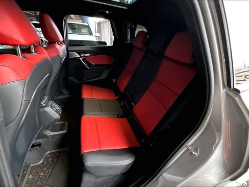 Used 2025 BMW X1 M35i w/ Premium Package image 19