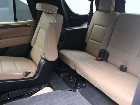 Used 2023 Chevrolet Tahoe Premier w/ Premium Package AWD/4WD image 21