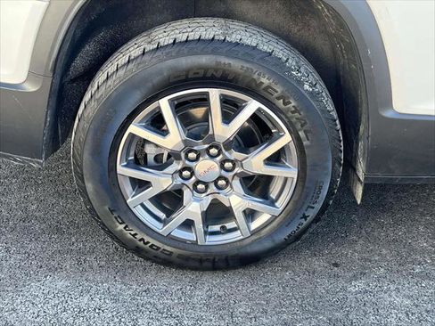 Used 2022 GMC Acadia SLT image 8