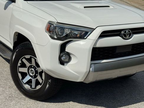 Used 2020 Toyota 4Runner TRD Off-Road image 39