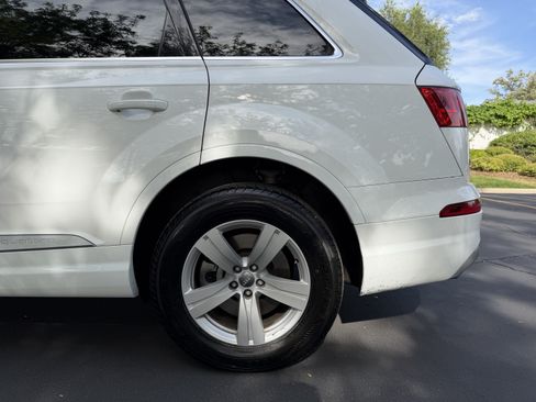 Used 2019 Audi Q7 2.0T Premium w/ Convenience Package AWD/4WD image 9