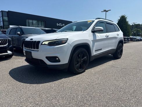 Used 2020 Jeep Cherokee Latitude Plus FWD image 1