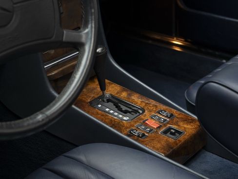 Used 1988 Mercedes-Benz 560 SL image 32