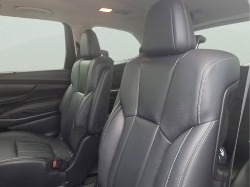 Used 2023 Subaru Ascent Limited AWD/4WD image 13
