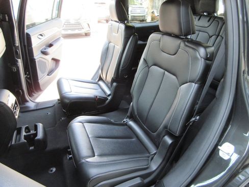 Used 2024 Jeep Grand Cherokee L Limited w/ Trailer Tow Package AWD/4WD image 25