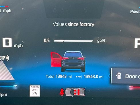 Used 2024 BMW X5 M60i image 12