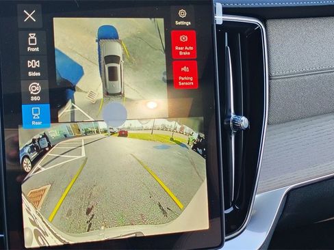 New 2026 Volvo XC90 B6 Plus image 22