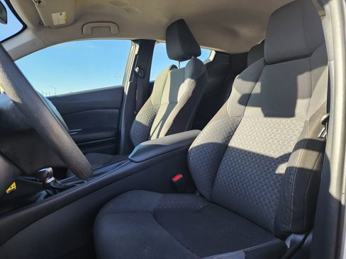 Used 2021 Toyota C-HR LE image 10