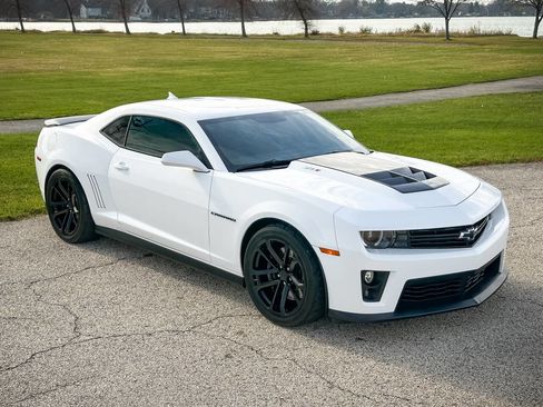 Used 2014 Chevrolet Camaro ZL1 image 97