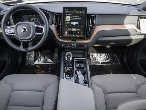 New 2026 Volvo XC60 B5 Plus w/ Protection Package Premier image 21