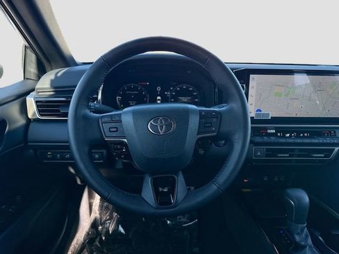 Used 2025 Toyota Camry XSE image 23