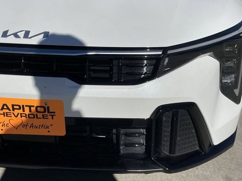 Used 2025 Kia K4 GT-Line image 7