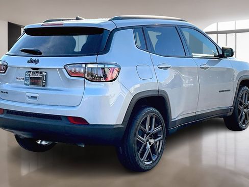 New 2026 Jeep Compass Latitude image 17