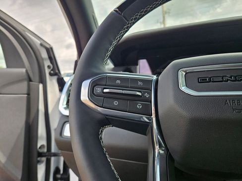 New 2026 GMC Acadia Denali FWD image 12