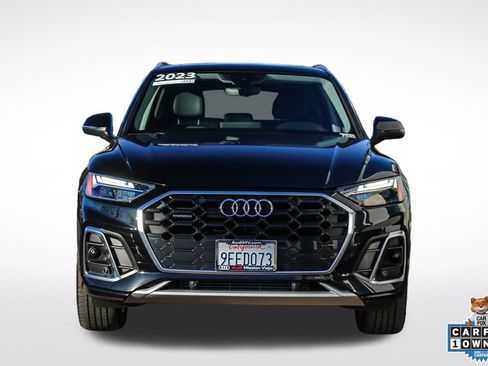 Used 2023 Audi Q5 2.0T Premium w/ Convenience Package image 2