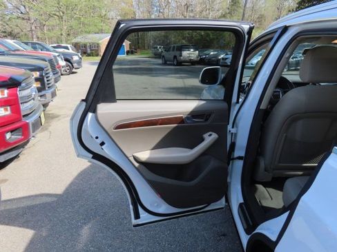 Used 2011 Audi Q5 2.0T Premium Plus image 14