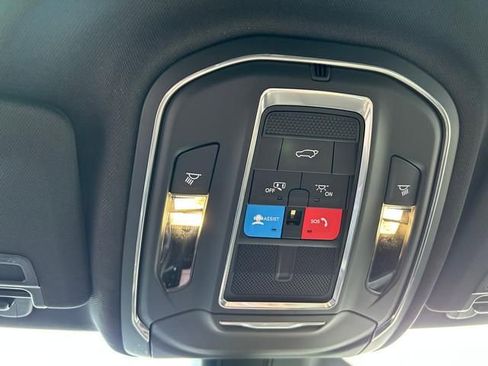 New 2026 Jeep Grand Cherokee Altitude AWD/4WD image 25
