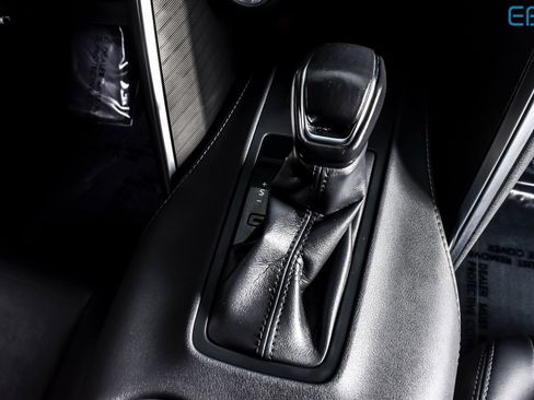 Used 2024 Toyota Venza Nightshade image 29