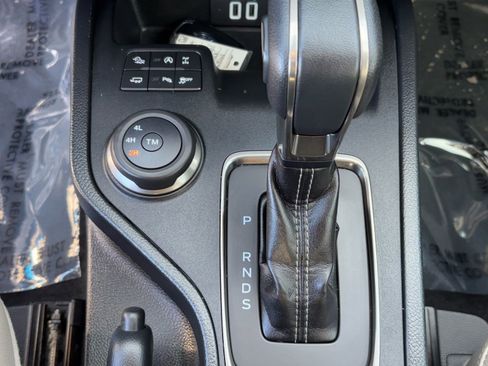 Used 2021 Ford Ranger Lariat w/ FX4 Off-Road Package image 27