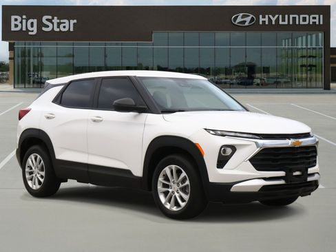 Used 2024 Chevrolet TrailBlazer LS image 6