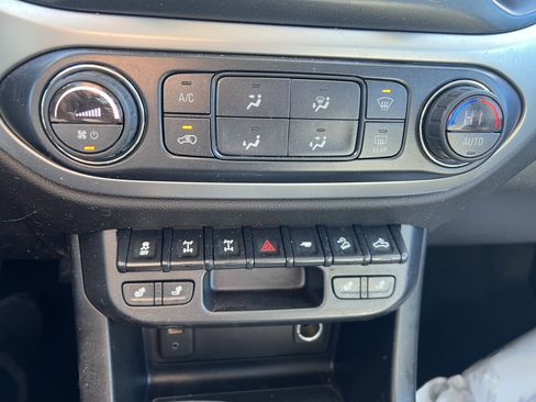 Used 2018 Chevrolet Colorado ZR2 image 20