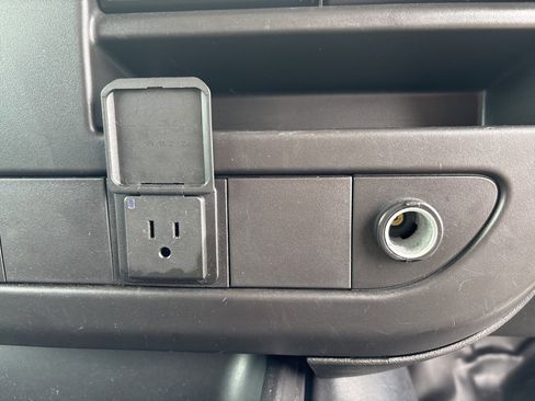 Used 2023 GMC Savana 2500 Work Van w/ Driver Convenience Package image 28