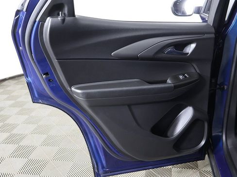 Used 2021 Chevrolet TrailBlazer LT w/ Convenience Package image 23