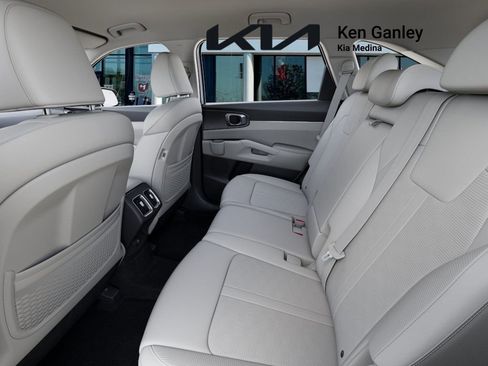 New 2026 Kia Sorento EX FWD image 18