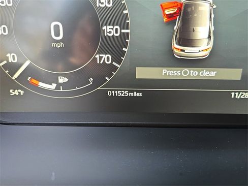 Used 2024 Land Rover Discovery Sport S image 28